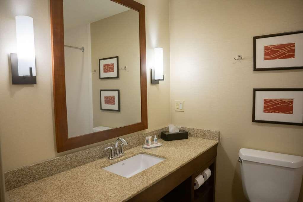 Comfort Inn & Suites Erie Room photo